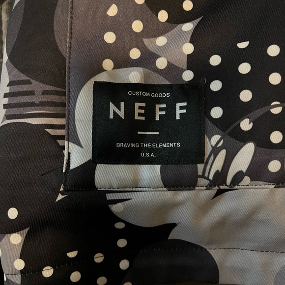 Neff X Disney xl snow jacket - Picture 2 of 4